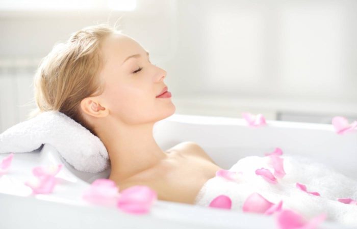 Lợi ích của việc sử dụng bồn tắm massage GEMY 9018